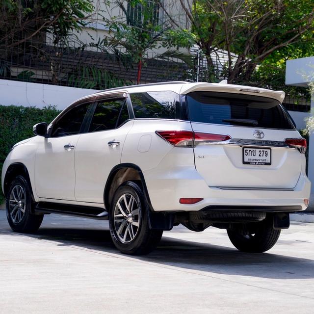 TOYOTA FORTUNER 2.8 V 2WD ปี 2016Fortuner โฉมใหม่ ตัว V ท็อปสุดขับ 2 มือเดียว สีขาวมุกแท้ สภาพสวยพร้อมใช้ รูปที่ 5
