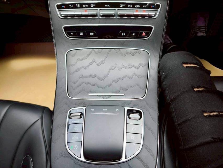 รหัสรถ KPV5 2024 BENZ CLS 220d AMG PREMIUM Facelift 7