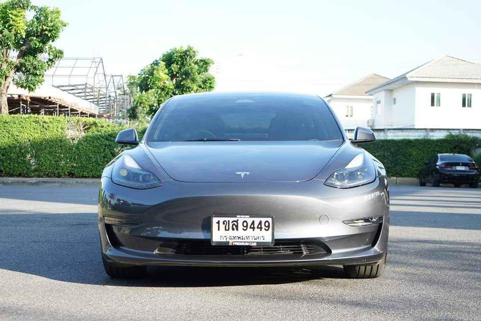 Tesla Model Y Long Range Sedan 2023 10