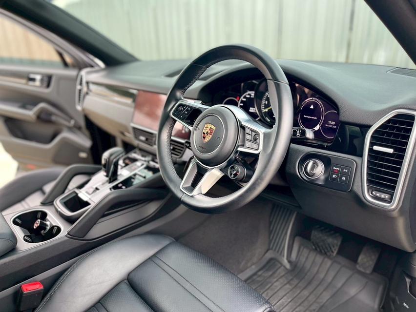 รหัสรถ AP44 Porsche Cayenne E-Hybrid Coupe 2022 10