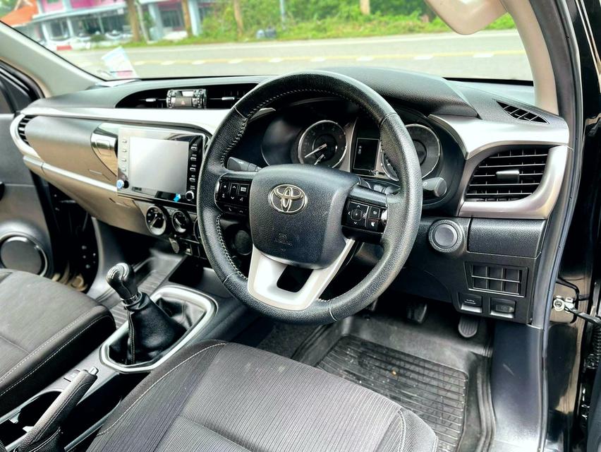 Toyota Revo Prerunner 2.4 Double Cab entry MT เกียร์ธรรมดา. ปี64 (2021) 7