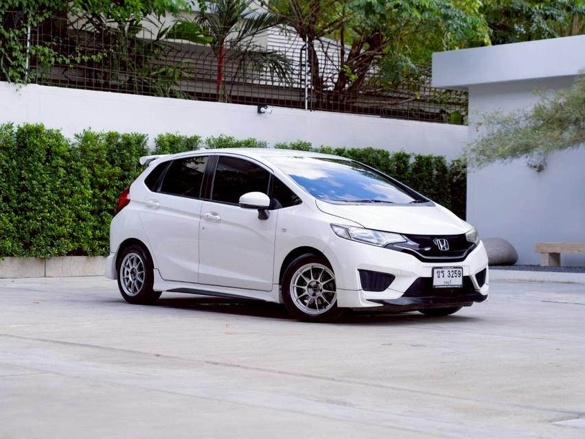 Honda Jazz 1.5V ปีจด 2015 ประกันเครื่องเกียร์3ปี3หมื่นkm 3