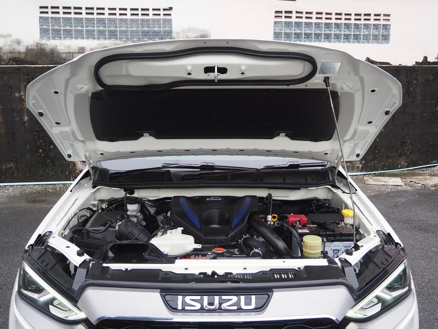 ISUZU MU-X 3.0 ULTIMATE 2WD ปี 2023 8
