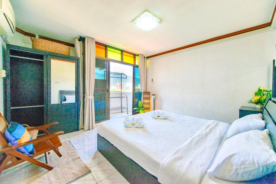 🏙️✨ คอนโดมิเนียมทำเลทองย่านเศรษฐกิจ คุ้มค่าทุกการใช้ชีวิต พร้อมสระว่ายน้ำและระบบรักษาความปลอดภัย 24 ชม. 2