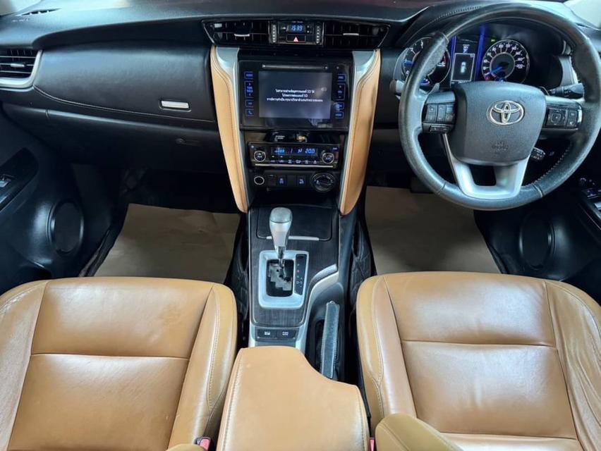 รถTOYOTA FORTUNER ตัวV 4WD  เครื่อง2.8 cc  เกียร์ AUTO ปี2018 (หมายเหตุ:คันนี้ขายไม่รับประกันเลขไมล์คคะ์} 7