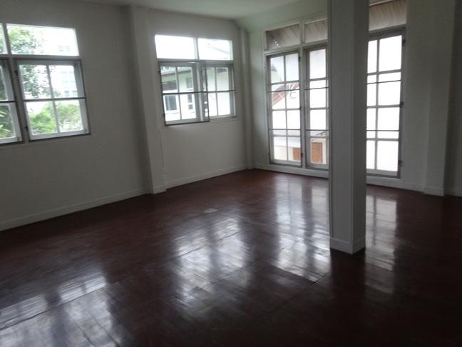 ให้เช่าบ้านเดี่ยว ย่านบางพลัด ซอย.สิรินธร2 ใกล้ห้างตั้งฮั่วเส็ง ธนบุรี หลังใหญ่ ในเมือง ถูกมาก เหมาะทำโฮมออฟฟิต,งานในบ้าน,เช่าอยู่เป็นครอบครัว ฯลฯ 12