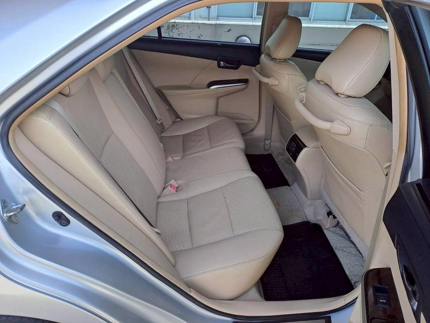 TOYOTA CAMRY 2.5 Hybrid CD ปี2014 สีเทา 17