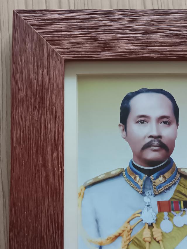 กรอบรูปมงคลไม้เก่าวินเทจ