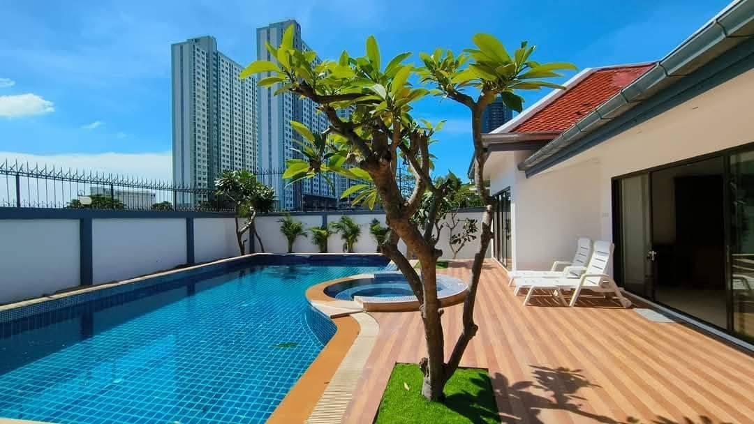 For rent pool villa Jomtien beach 70,000/month 17