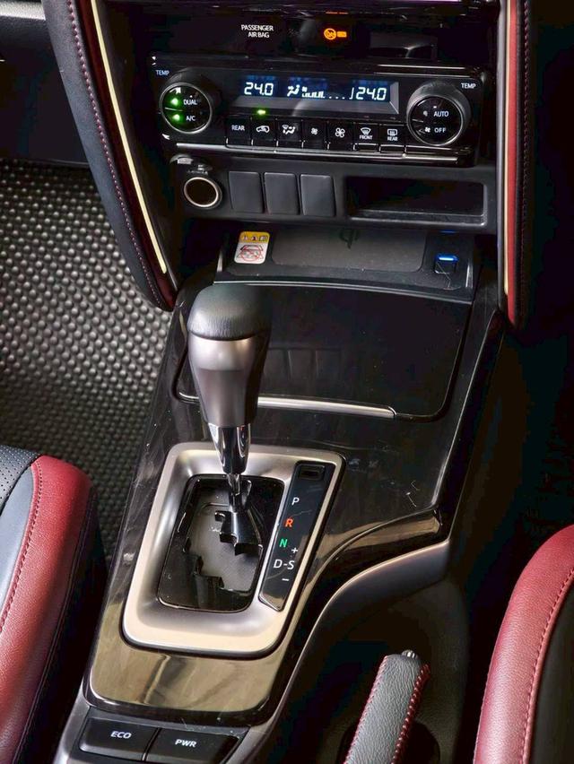 Toyota Fortuner Legender 2.4 2WD 2021 (black top) รถสวย ใช้น้อยมาก ดูแลดี ประวัติชัดเจน 16
