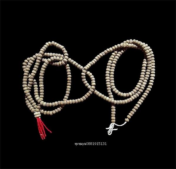 สร้อยประคำ 2 เส้นติดกัน เนื้อไม้ตุลซี ไม้ศักดิ์สิทธิ์