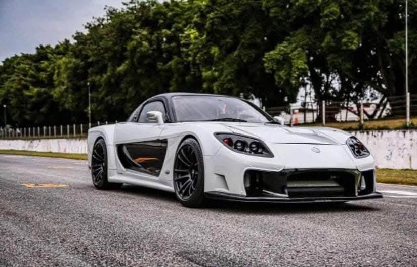 Mazda RX 7 ปี 2011