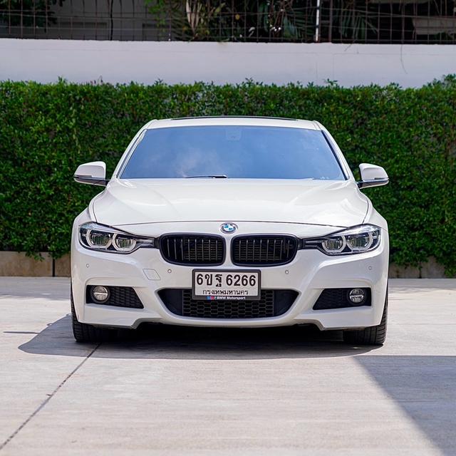 ✨ BMW 330e 2.0 M Sport (CKD) โฉม F30 จดปี 2017 Plug-in Hybrid ตัวท็อป M Sport รูปย่อยที่ 3