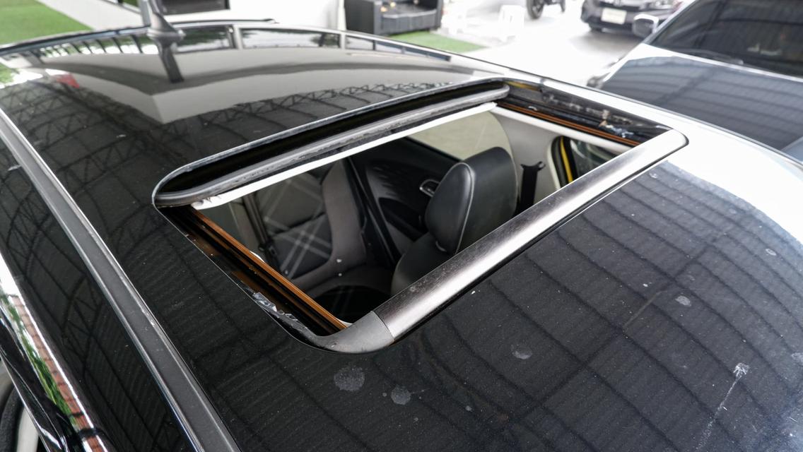 MG3 1.5 รุ่น V  Sunroof  3