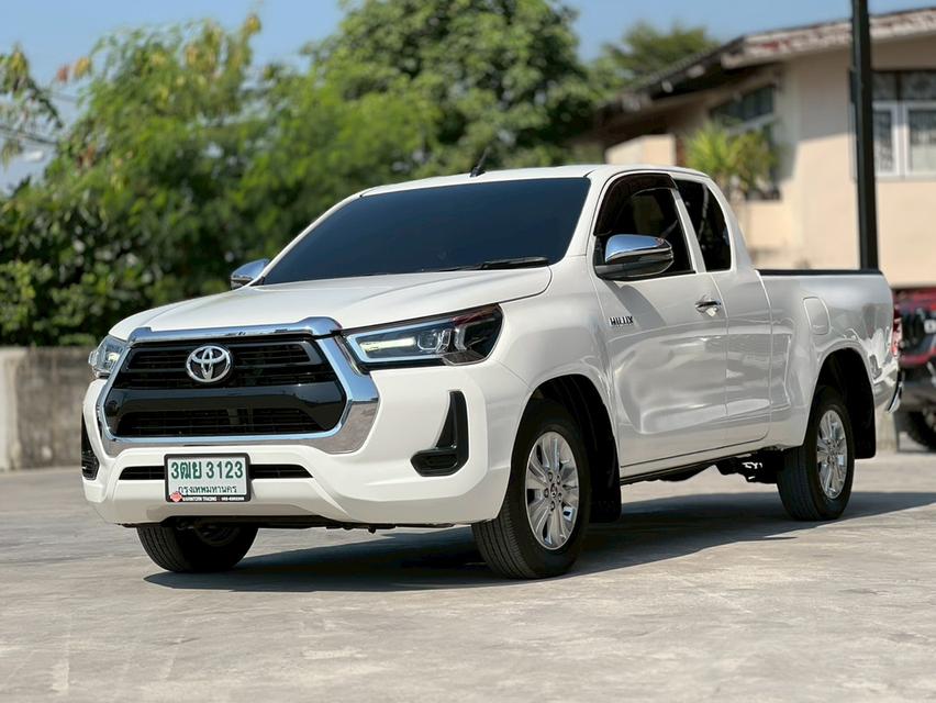 ปี 2022 TOYOTA HILUX REVO, 2.4 MID Z EDITION ไมล์แท้ 62,283 โล มือเดียว