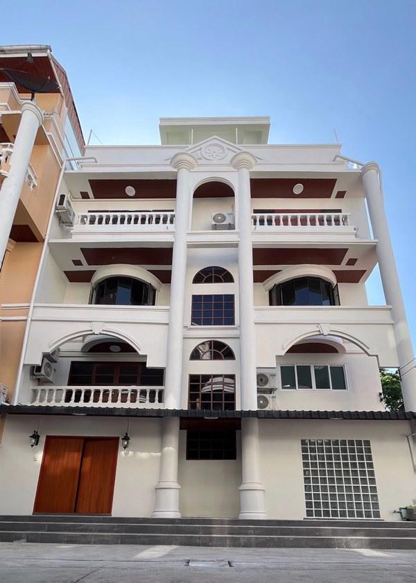 (Owner Post) ปล่อยเช่า WHITE MANSION – บ้าน 5 ชั้นหรู ใจกลางกรุงเทพฯ ทองหล่อซอย 25 ใกล้บีทีเอส โทร 06-3559-5941 7