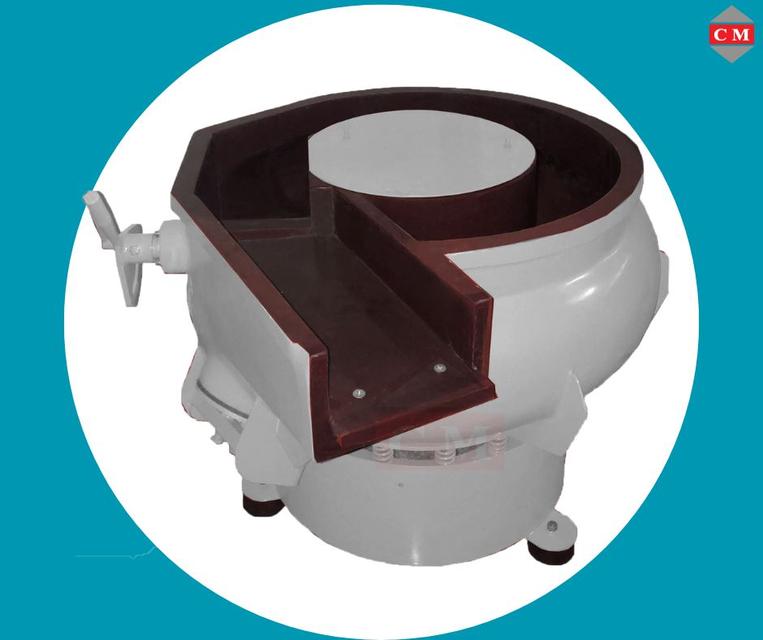   เครื่องขัดผิวโลหะแบบเขย่า (มีสะพานแยกชิ้นงาน) (Vibratory finishing machine with Separator)  2