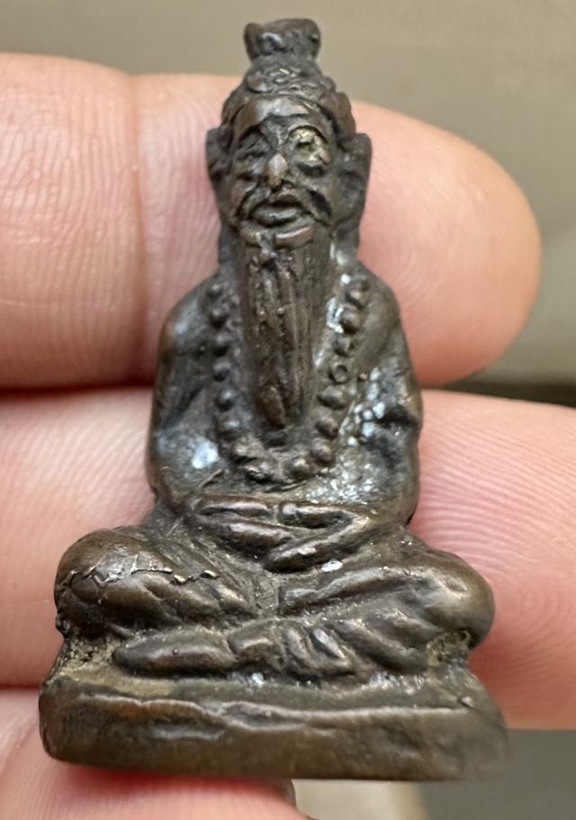 รูปหล่อลอยองค์ ฤาษี พ่อท่านชู วัดเต่า พัทลุง เนื้อโลหะผสม. สวยเดิมครับ