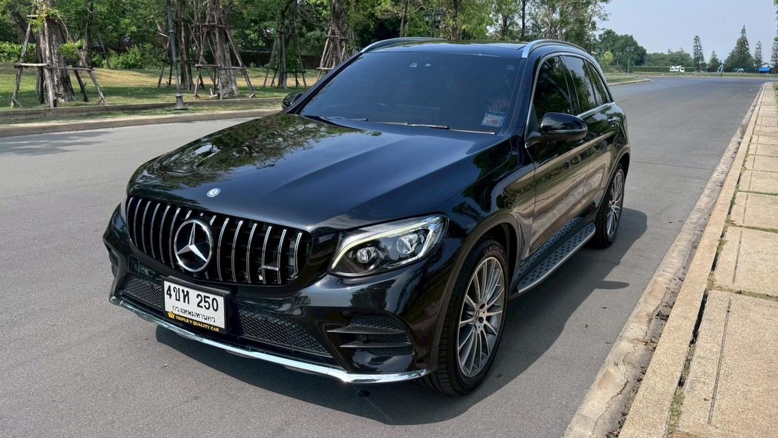 รหัสรถ TPV250 🎊 Mercedes-Benz GLC250d AMG Dynamic 4MATIC ปี 2017 🎊