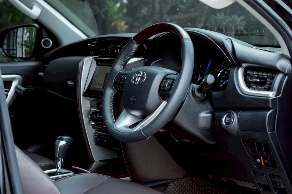 รหัสรถ CBL449 TOYOTA FORTUNER 2.4 V 2WD AT 2016 รูปที่ 10