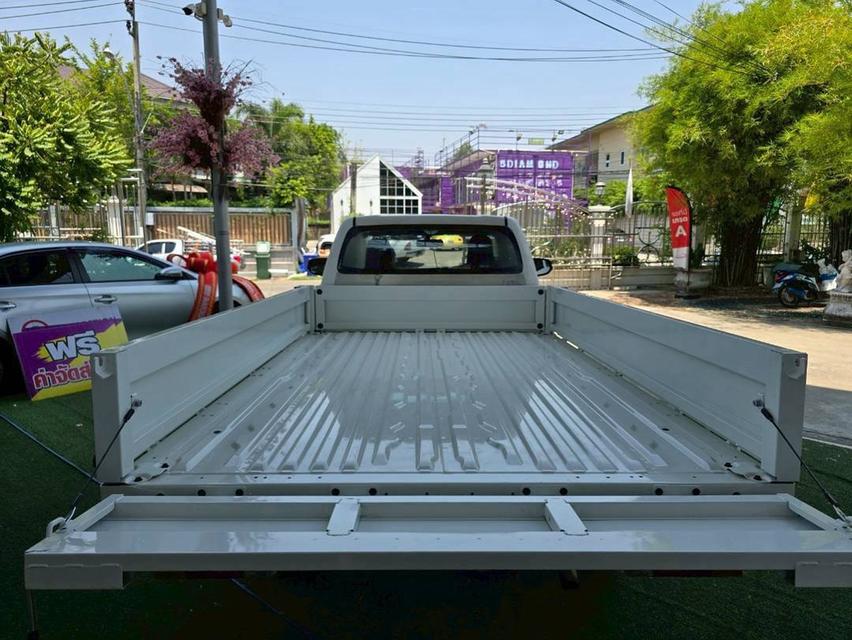 TOYOTA REVO  SINGLECAB ดีเซล  ปี2018 รุ่นนี้กะบะเปิดได้3ด้านคะ เครื่อง2.4cc. เกียร์ธรรมดา  -รถไมล์แท้100%คะ  12
