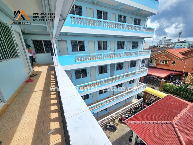 APARTMENT 5 ชั้น + ดาดฟ้า + ที่จอดรถ ซอยทรัพย์บุญชัย 19 ทุกห้องโปร่งลมเย็นด้วย Design ตึกรูปตัว L ให้ทุกห้องมีความโปร่ง มีระเบียงทุกห้อง 7