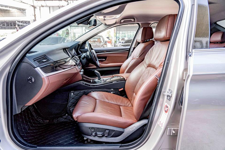 รหัสรถ NP2332 📌 BMW 525D ปีรถ : 2012 14