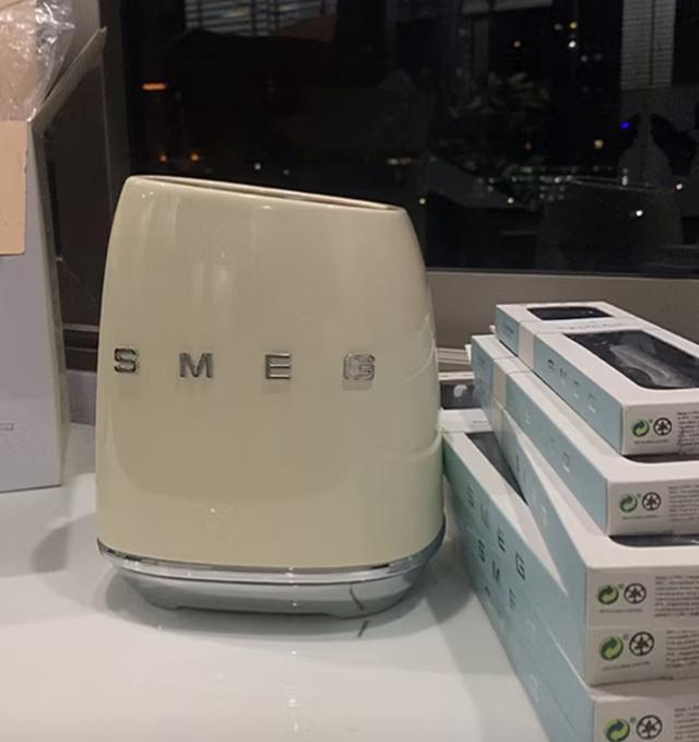 ที่เสียบมีด SMEG 2