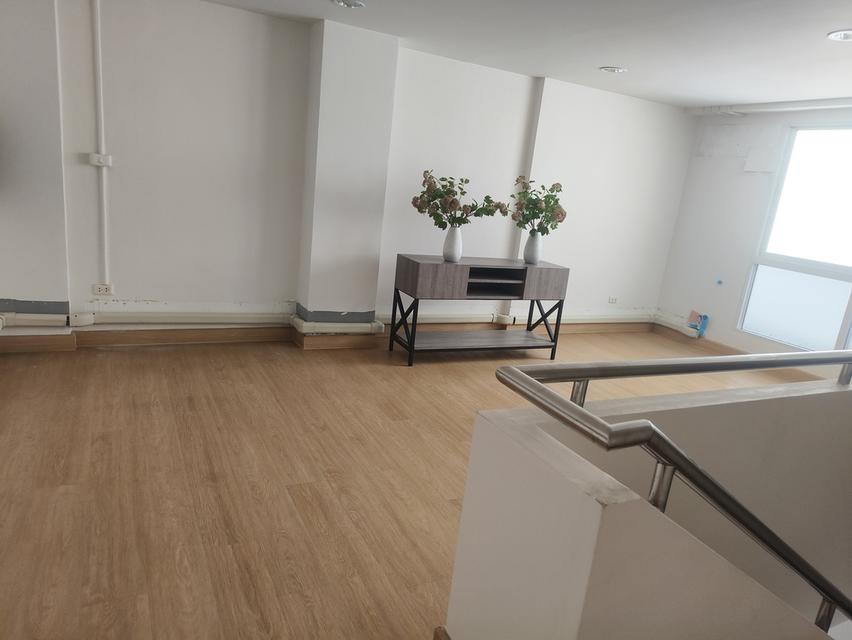 RENT ให้เช่า Home Office 335 sqm ริมถนนติด BTS (S8) วงเวียนใหญ่ฝั่งเข้าสาทร มีที่จอดรถส่วนตัวและส่วนกลาง รปภ. CCTV 0813046950 0658981951 (0897859079) 8