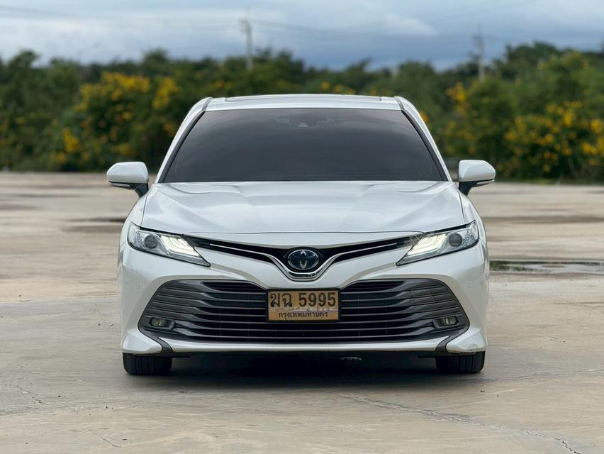 Toyota Camry 2.5 HV Hybrid Premium ปี 2019 สีขาว 7