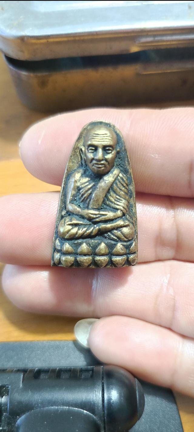 หลวงปู่ทวด เตารีด หลังเบตง