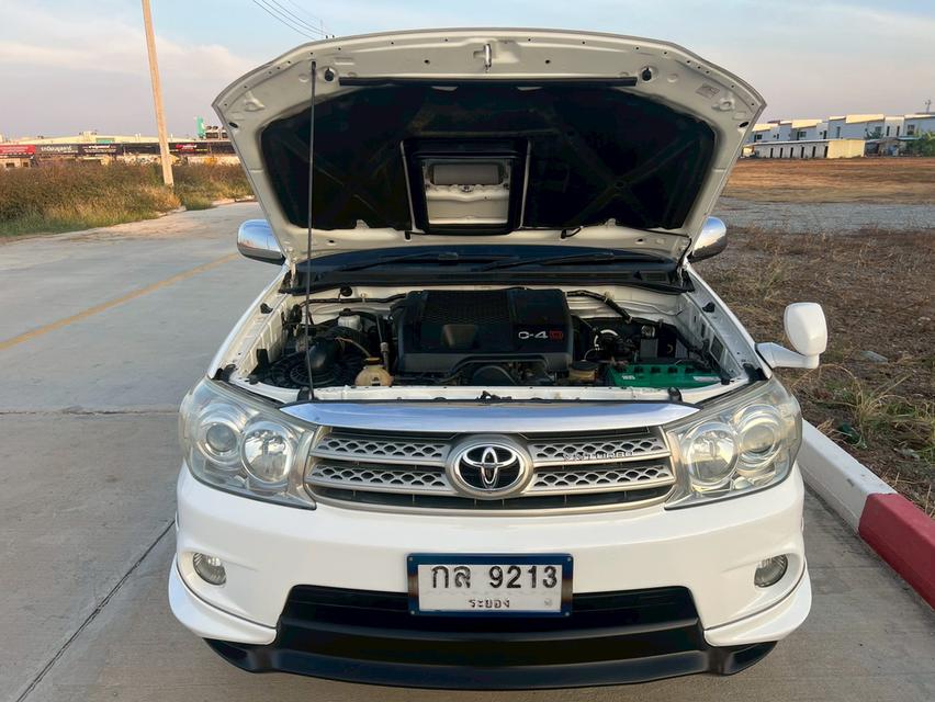Toyota Fortuner 3.0 4WD TRD Sportivo ปี 2009 สีขาว เกียร์ออโต้ รูปที่ 10