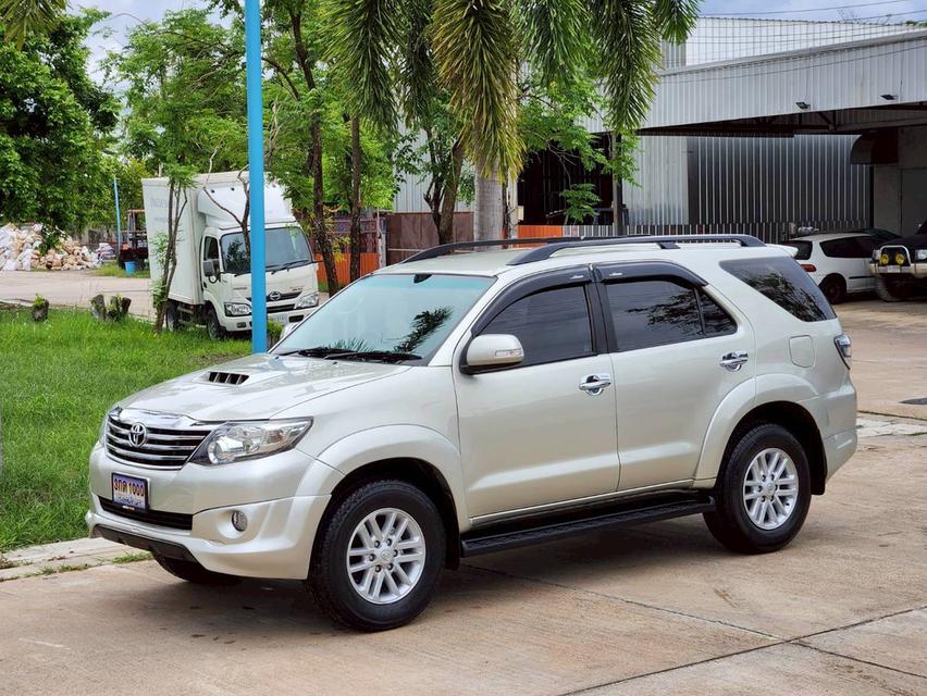 ขาย Toyota Fortuner 2.5V ปี13 4