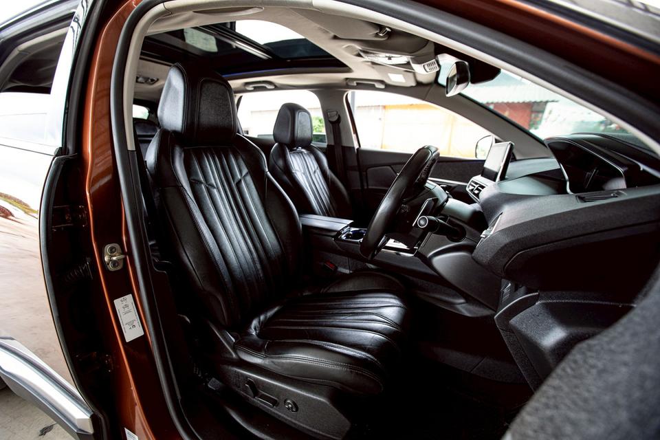 PEUGEOT 3008 1.6 T ALLURE ปี 2020 สีส้ม  มือเดียวป้ายแดง 10