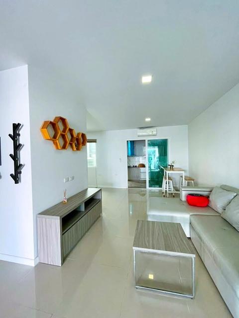 พระราม 9-กรุงเทพกรีฑาตัดใหม่ ARL บ้านทับช้าง 2.8กม. ทาวน์เฮาส์ 2ชั้น ให้เช่าพร้อมเฟอร์ฯ เดอะ พาซิโอ มอลล์ 2 กม. 3