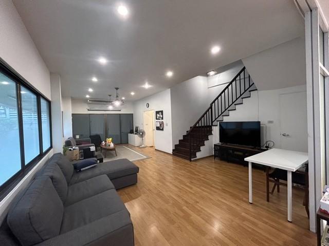 ให้เช่า ทาวน์โฮม 3 ชั้น หมู่บ้านศรีวรา ทาวน์อินทาวน์ Town in Town ลาดพร้าว94 ให้เช่าบ้านเปล่าไม่รวมเฟอร์นิเจอร์ 2