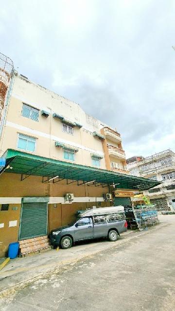 รร.เลิศหล้านานาชาติ 1.8 กม. รวมค่าไฟน้ำ แอร์ เครื่องใช้สำนักงาน พื้นที่สำนักงานชั้น 1 อาคารพาณิชย์ 4 ชั้น หลังมุม 128 ตร