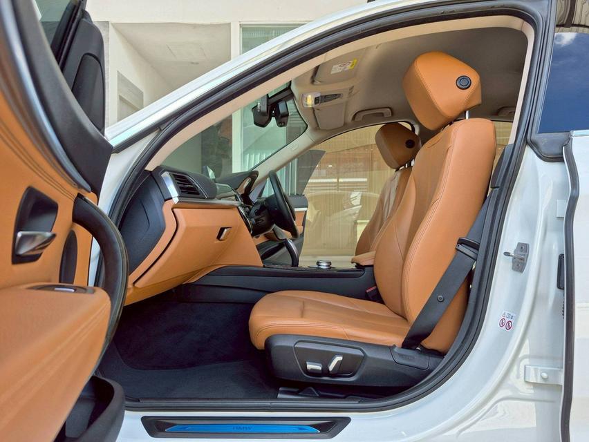 BMW 320D GT ปี20 15