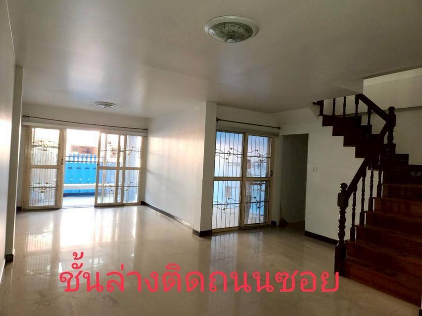 ให้เช่า บ้านทาวน์เฮ้าส์ 2 ชั้น 3 ห้องนอน 2 ห้องน้ำ ติดกับมหาวิทยาลัยเอเชียอาคเนย์ เยื้องสำนักงานเขตหนองแขม ใกล้ MRT หลักสองฯลฯ 12