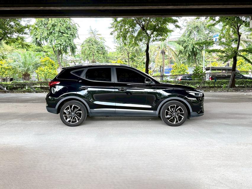 ขายรถ MG ZS 1.5X+ sunroof ปี 2022 สีดำ เกียร์ออโต้ 8