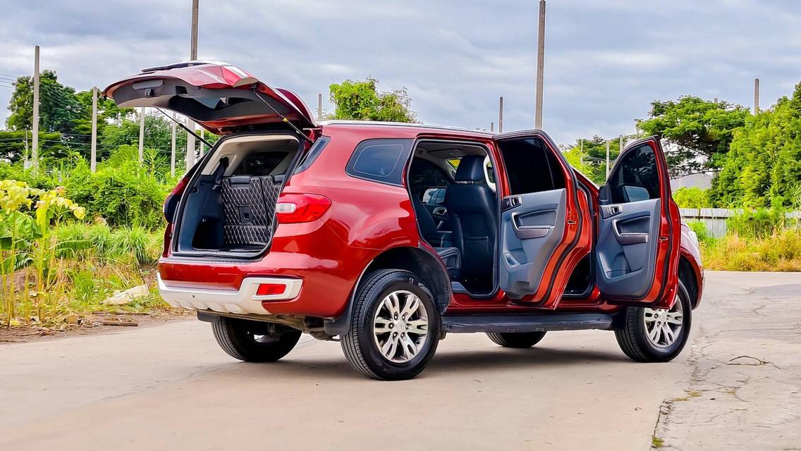 #FORD #EVEREST 2.2 TITANIUM A/T ปี 2017 จดทะเบียน 2018 🚘🔥 รถบ้าน | SUV 7 ที่นั่ง | เกียร์ออโต้❤️ สีแดงสวย โดดเด่น พร้อมใช้งาน📍 ไมล์ 226,464 กม. รูปที่ 6