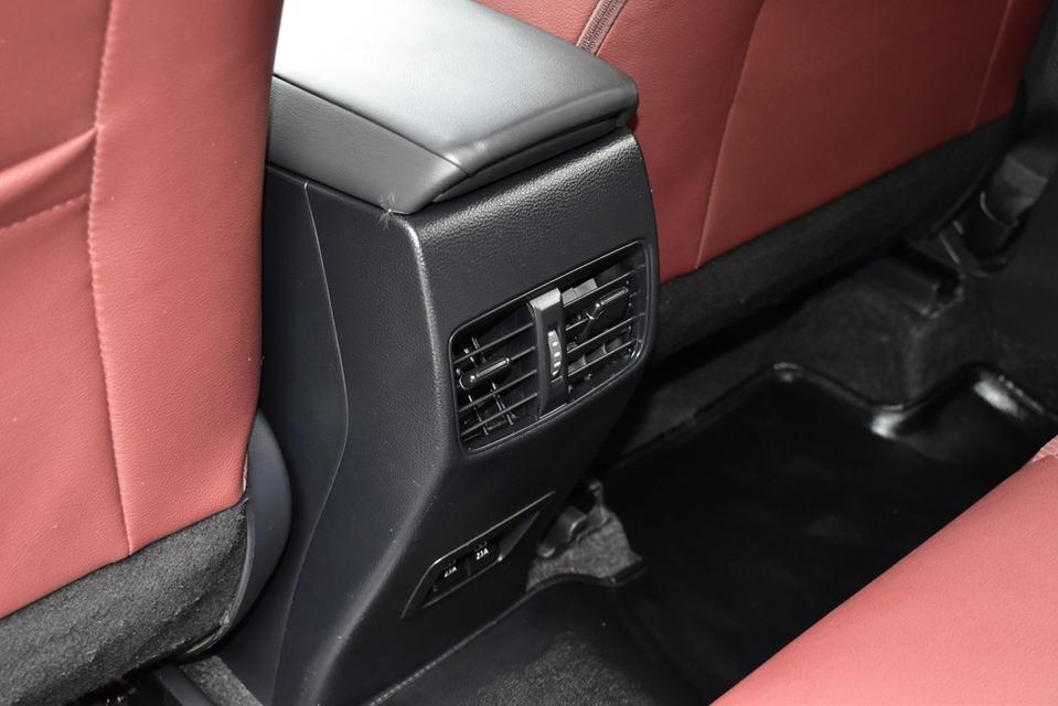 รหัสรถ PB6767 TOYOTA COROLLA CRISS 1.8 HEV PREMUM 2022 18