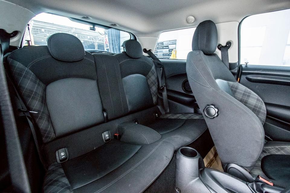 MINI COOPER 1.5 RHD F55 2016  10