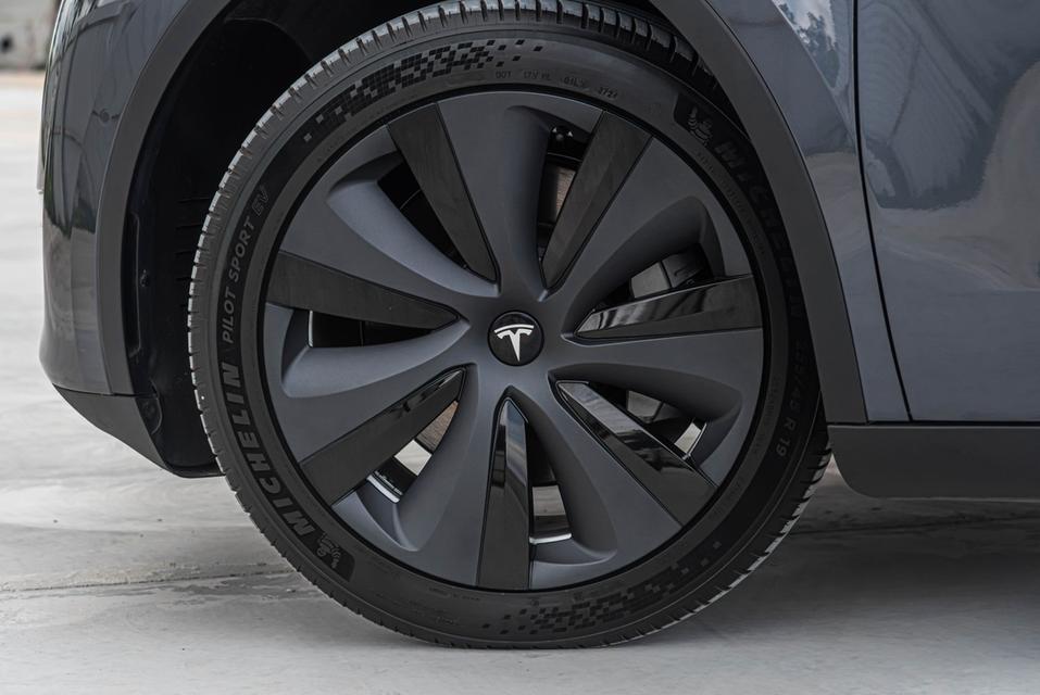 (แจ้งรหัสรถ CBL6386) TESLA Model Y Long Range AWD 2023 รูปที่ 8