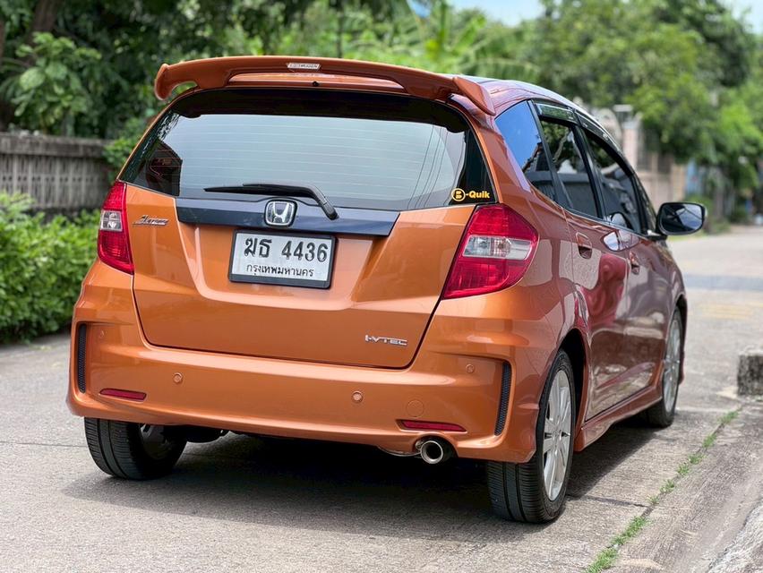 HONDA JAZZ 1.5SV TOP MC แล้ว HATCH BACK 5 ประตู ปี 2012 รถบ้านมือเดียว สภาพดี 8