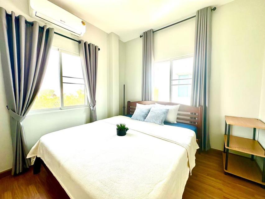 ให้เช่า - บ้านเดี่ยว รีโนเวทใหม่ทั้งหลัง ปากซอยถนนคุ้มเกล้า 39 ใกล้นิคมลาดกระบัง และสนามบินสุวรรณภูมิ 20