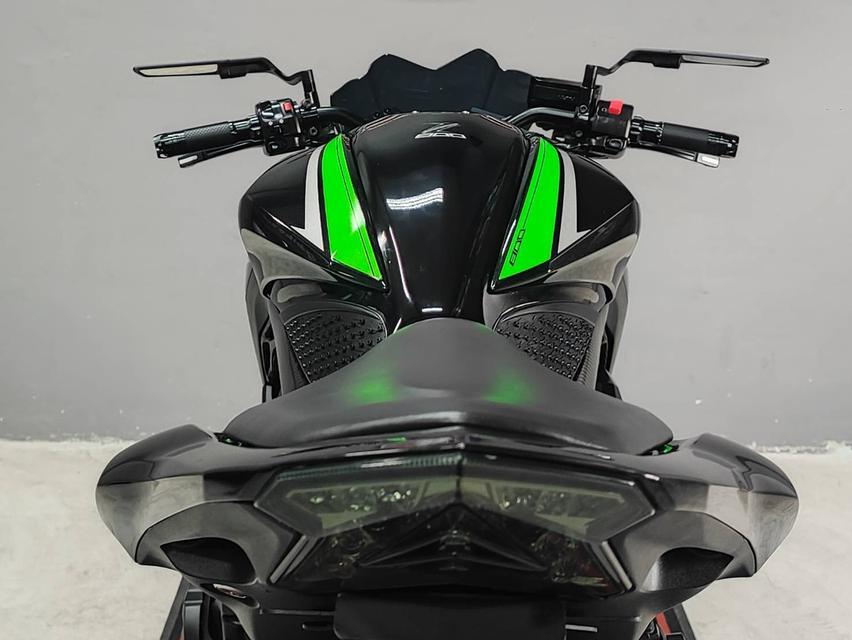 ออกรถ 0 บาท KAWAZAKI Z800 ปี 2016 14