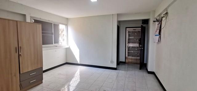 รัตนาธิเบศร์แมนชั่น (บุญโต) ซ.รัตนาธิเบศร์ 17 ถ.รัตนาธเบศร์ ต.บางกระสอ อ.เมือง จ.นนทบุรี 5