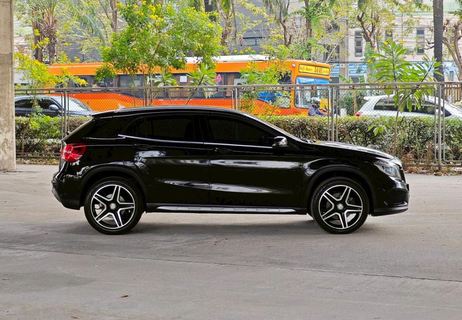 Mercedes Benz GLA 250 AMG Dynamic W156 ปี 2016 รูปย่อยที่ 4