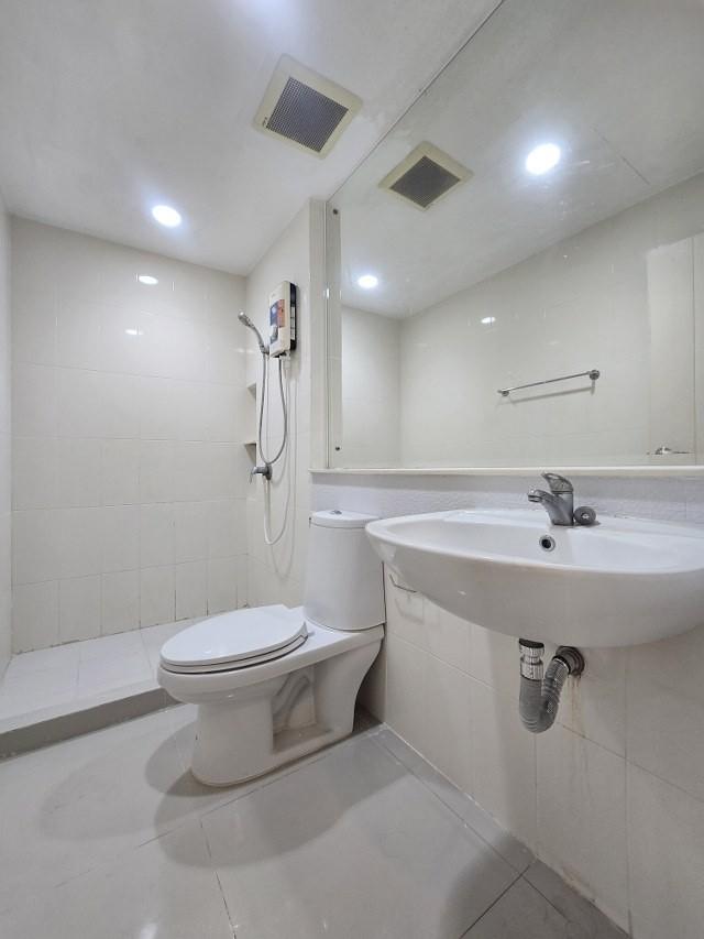 ขายทาวน์โฮม 3 ชั้นมือสองนนทบุรี โครงการ บ้านกลางเมือง รัตนาธิเบศร์ (Baan Klang Muang Rattanathibet) ใกล้รถไฟฟ้าสายสีม่วงสถานีแยกนนทบุรี 1 12